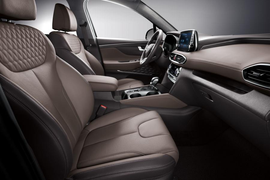 Интерьер Hyundai Santa Fe 2018 года  (KR) (фото 33 из 56)